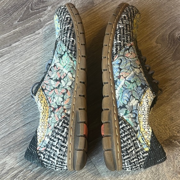 Born Taza Floral Tapestry Tweed Lace Up Sneakers Womens‎ 8.5 EU 40 - Picture 3 of 8